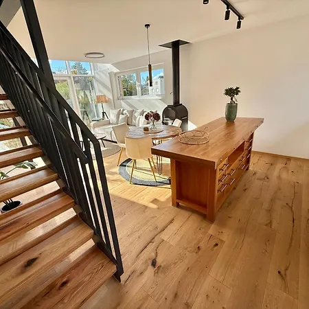 Haus Rautenweg * دورنبيرن